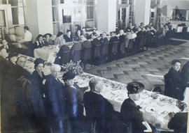 Fotografía de Clementina Maurel y Manuel M. Ponce en banquete