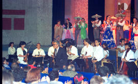 Dirigiendo la orquesta del Ferial en el Teatro Aguascalientes